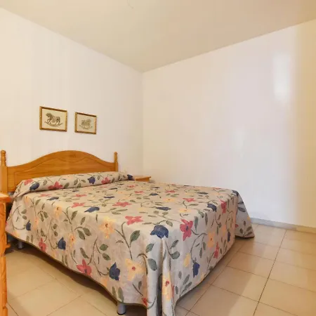 Apartment Els Pins Eduardo Torredembarra